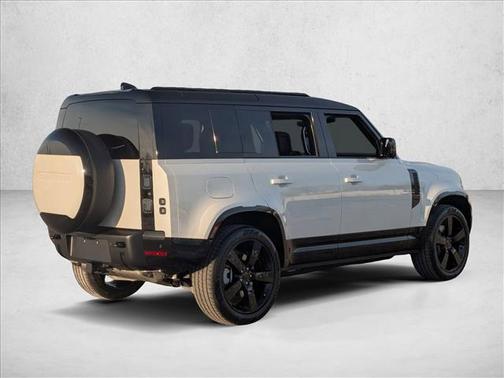 2026 Land Rover Defender P400 X-Dynamic SE