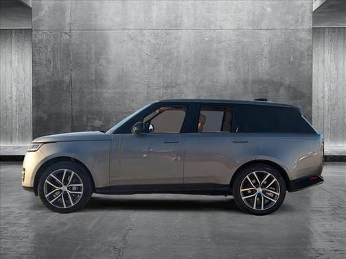 2025 Land Rover Range Rover P400 SE
