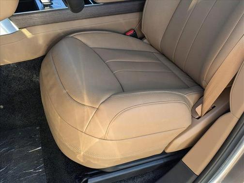 2025 Land Rover Range Rover P400 SE