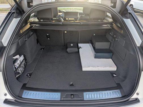 2026 Land Rover Range Rover Velar P250 S