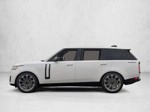 2026 Land Rover Range Rover P400 SE 7 Seat