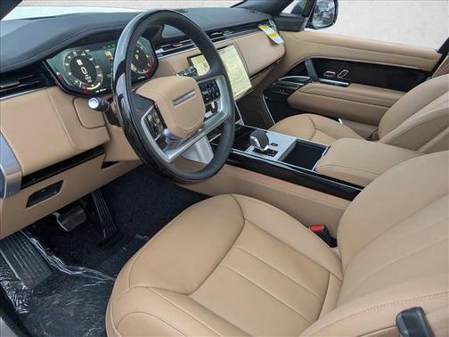 2026 Land Rover Range Rover P400 SE 7 Seat