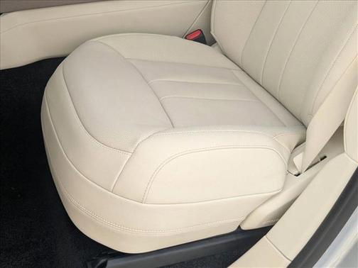 2025 Land Rover Range Rover P400 SE 7 Seat