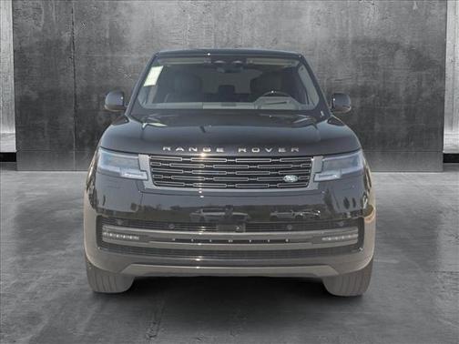 2025 Land Rover Range Rover P530 SE