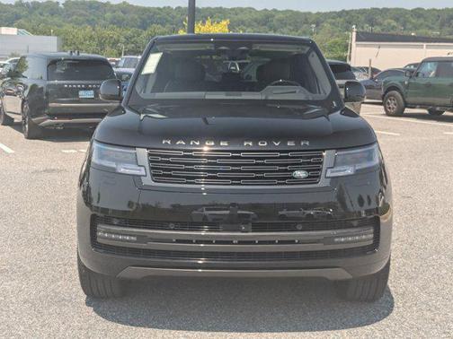 2025 Land Rover Range Rover P530 SE