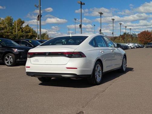 2025 Honda Accord LX 1.5T