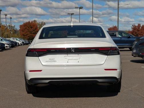 2025 Honda Accord LX 1.5T