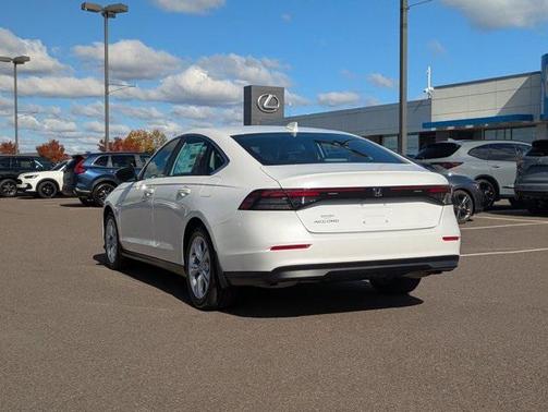 2025 Honda Accord LX 1.5T