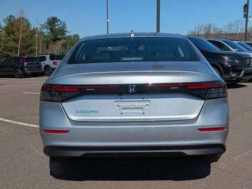 2025 Honda Accord LX 1.5T