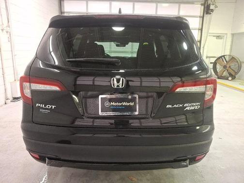 2022 Honda Pilot AWD Black Edition