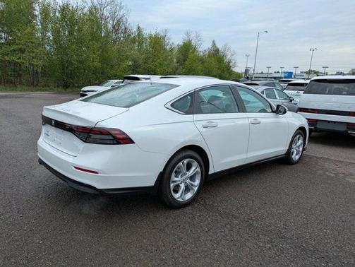 2025 Honda Accord LX 1.5T