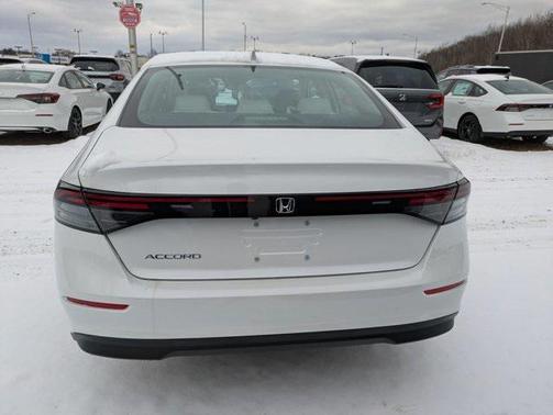 2025 Honda Accord LX 1.5T