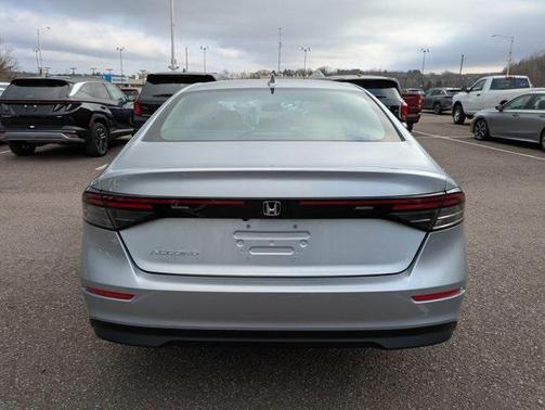 2025 Honda Accord LX 1.5T