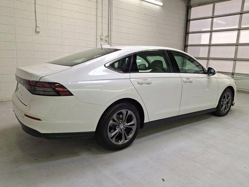 Platinum White 2023 Honda Accord EX
