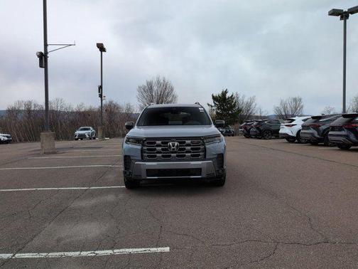 Sonic Gray Pearl 2026 Honda Pilot TrailSport