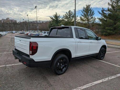 Platinum White Pearl 2026 Honda Ridgeline Black