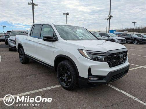 Platinum White Pearl 2026 Honda Ridgeline Black