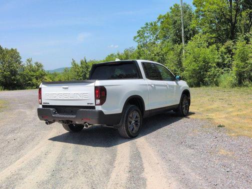 Platinum White Pearl 2026 Honda Ridgeline Sport
