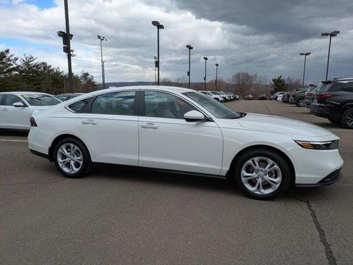 2025 Honda Accord LX 1.5T