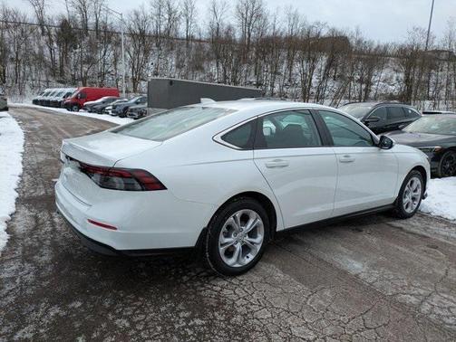 2025 Honda Accord LX 1.5T