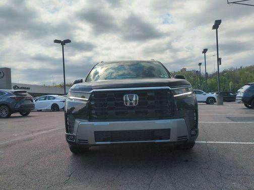 Crystal Black Pearl 2026 Honda Pilot Elite