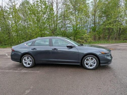 2025 Honda Accord LX 1.5T