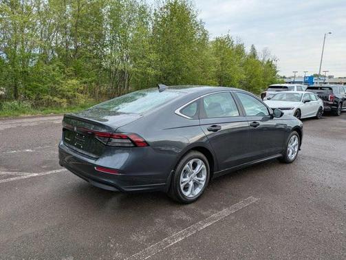 2025 Honda Accord LX 1.5T