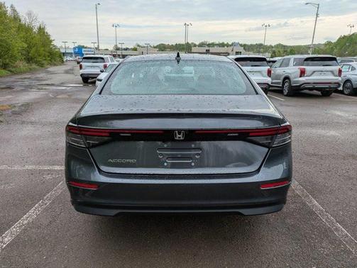 2025 Honda Accord LX 1.5T