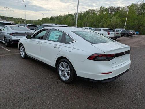 2025 Honda Accord LX 1.5T