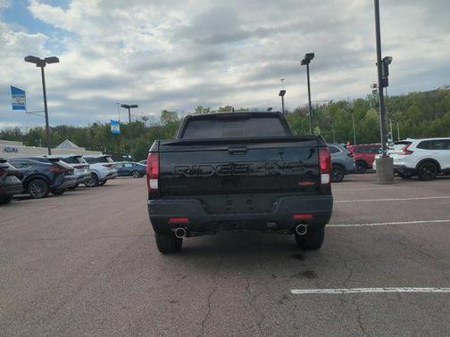 Crystal Black Pearl 2026 Honda Ridgeline TrailSport+