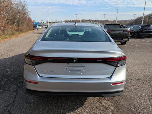 2025 Honda Accord LX 1.5T