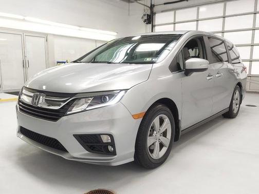 Photo 3 of 31 of 2018 Honda Odyssey EX-L