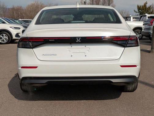 2025 Honda Accord LX 1.5T