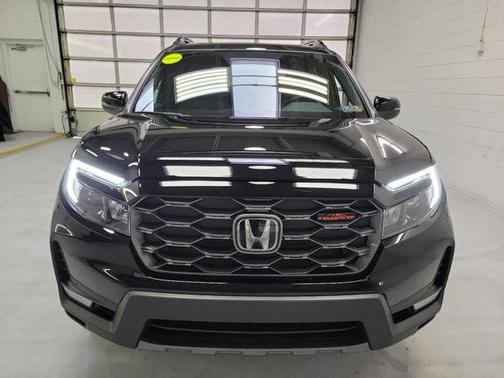 Crystal Black Pearl 2022 Honda Passport AWD TrailSport