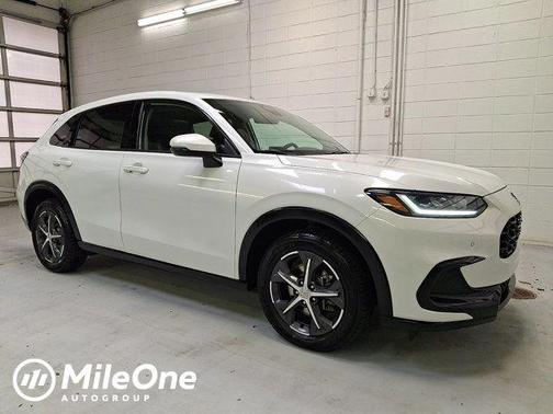 Platinum 2025 Honda HR-V EX-L