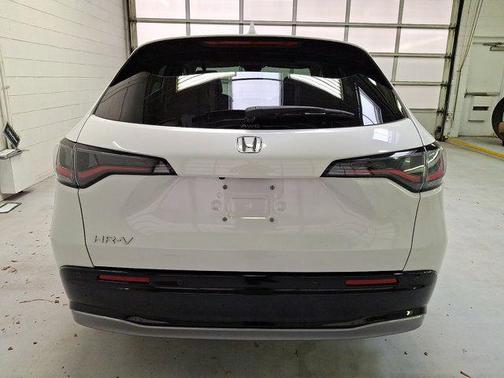 Platinum 2025 Honda HR-V EX-L
