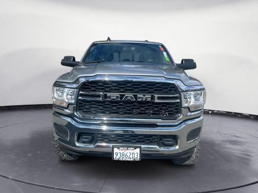 2021 RAM 3500 Tradesman Crew Cab 4x4 8' Box