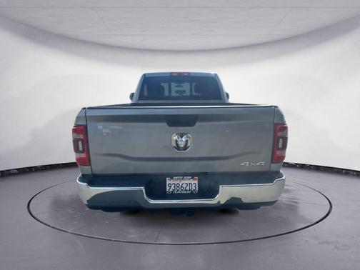 2021 RAM 3500 Tradesman Crew Cab 4x4 8' Box