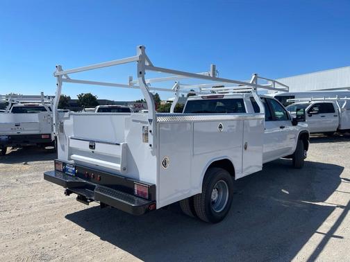 2025 Chevrolet Silverado 3500 WT