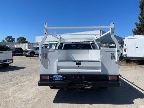 2025 Chevrolet Silverado 3500 WT