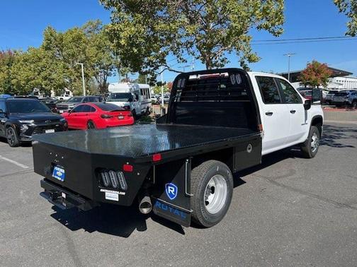 2025 Chevrolet Silverado 3500 WT