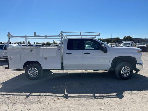 2025 Chevrolet Silverado 2500 WT