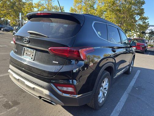 2019 Hyundai SANTA FE SE 2.4