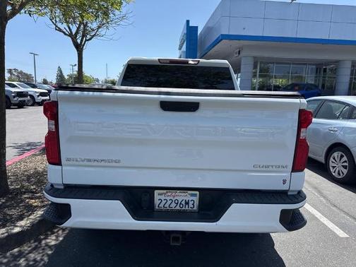 2022 Chevrolet Silverado 1500 Custom