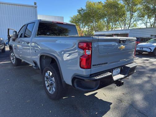 2025 Chevrolet Silverado 2500 Custom