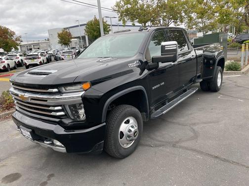 2022 Chevrolet Silverado 3500 High Country