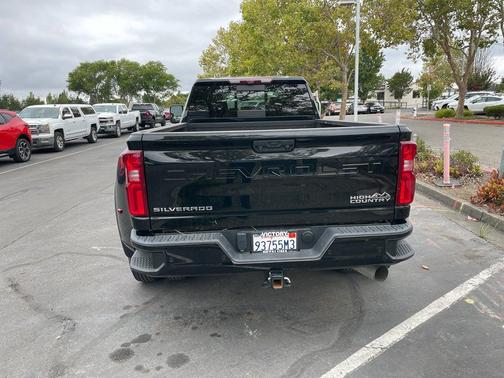 2022 Chevrolet Silverado 3500 High Country