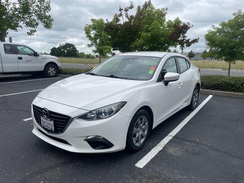 2015 Mazda Mazda3 i Sport