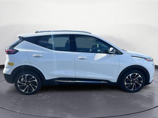 2022 Chevrolet Bolt EUV FWD Premier