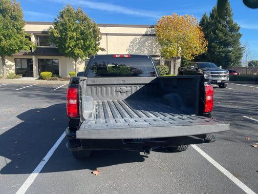 2019 Chevrolet Silverado 1500 2LT